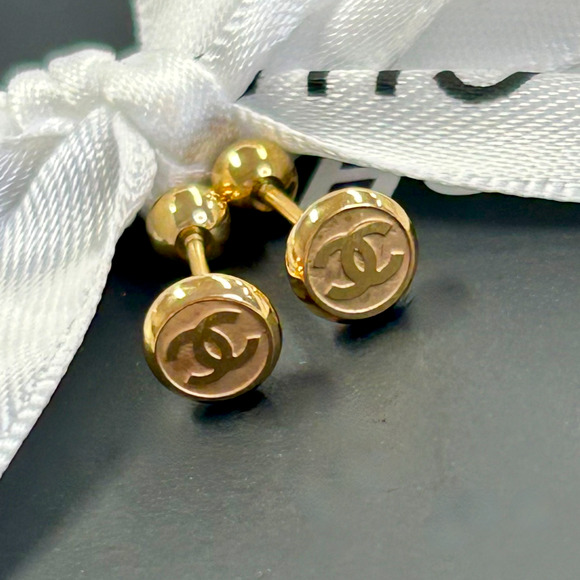 Dainty Genuine 18k Gold Plated Minimalist Earrings Chanel GOLD CC Logo Luxury - Picture 3 of 7
